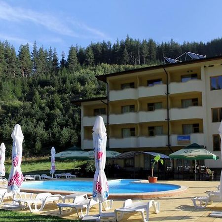 Hotel Restaurant Popini Laki Yagodina Ngoại thất bức ảnh